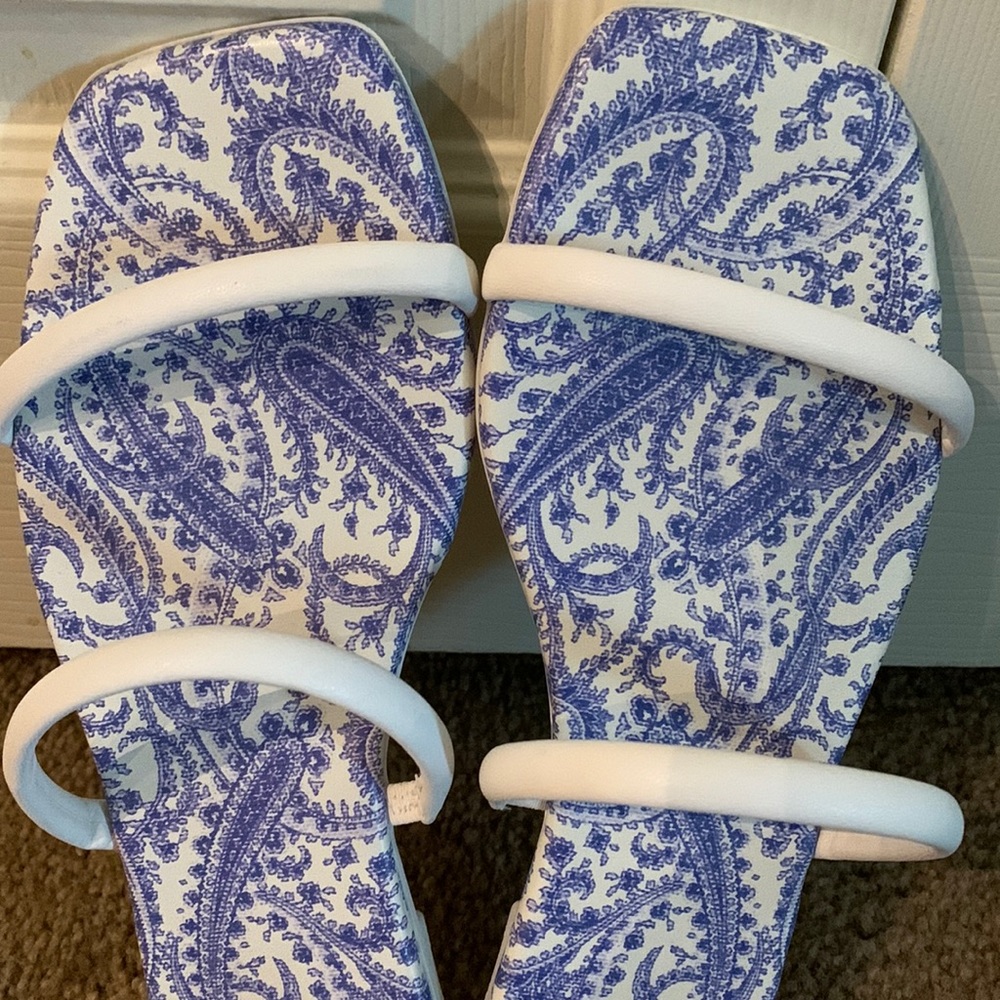 Dolce Vita Sandals